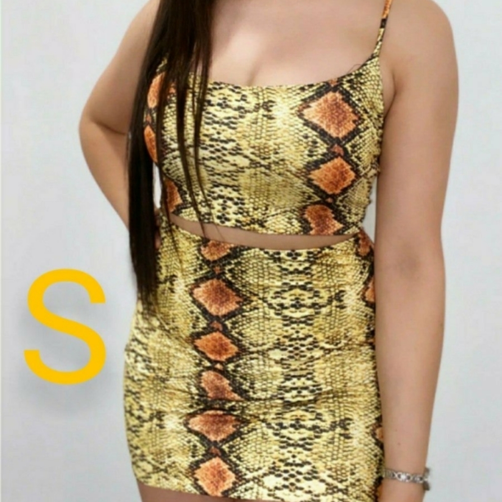 🆕Multicolor Snake Skin Set Mini Skirt & Crop Top Size S